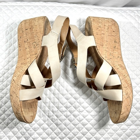KORKS wedges- size 11 - light taupe/tan - Picture 4 of 11
